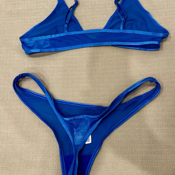 H&M MESH BRA AND PANTY SET SIZE MEDIUM - Picture 3 of 3